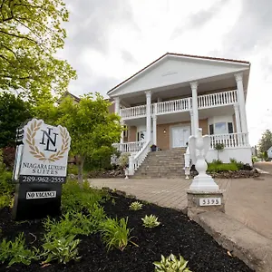 Luxury Niagara Falls